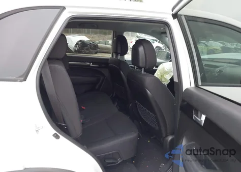 2015 Kia Sorento Lx from USA, damaged, VIN 5XYKT3A65FG648313